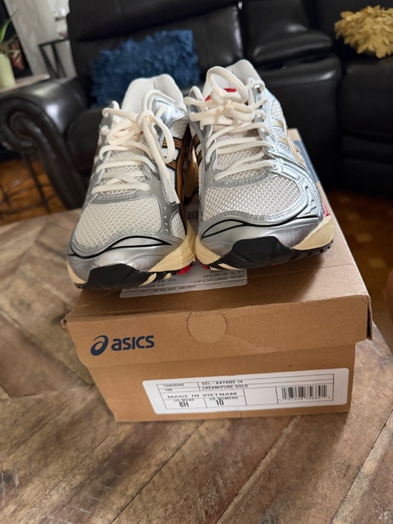 ASICS GEL-KAYANO 14 Cream/Pure Gold Running Shoes – Women’s 10 / Men’s 8H